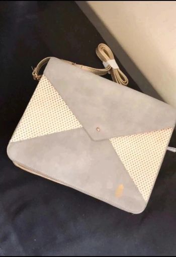 Magnifique pochette