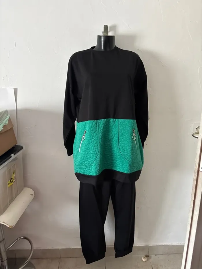 Ensemble Femme, 757