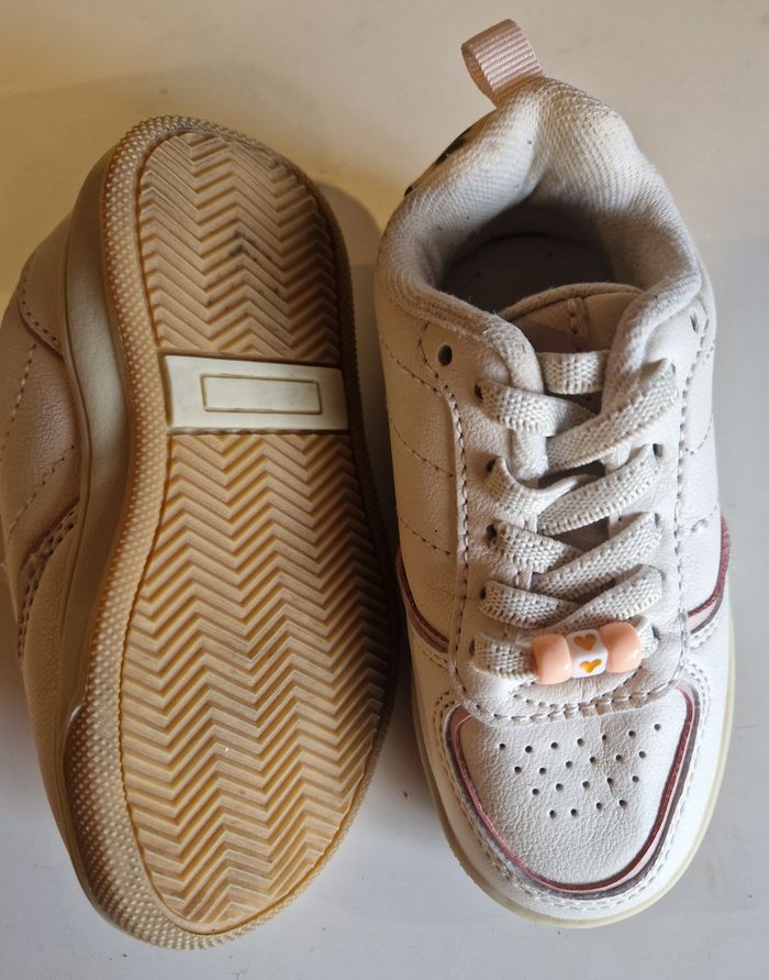 Basket fillette pointure 22 - photo numéro 2