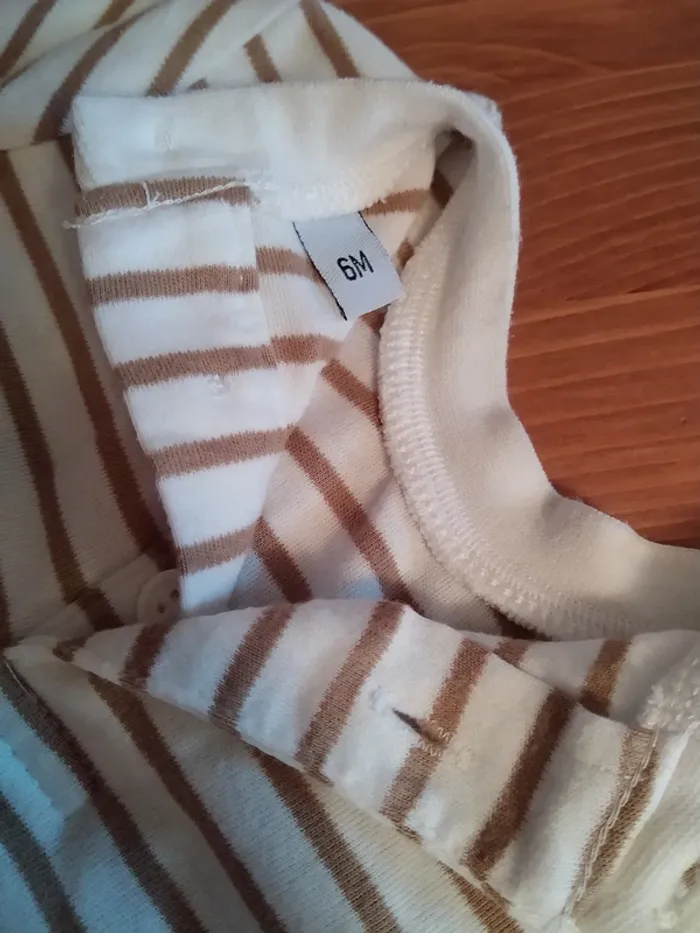 Ensemble t-shirt manches longues + salopette - photo numéro 6