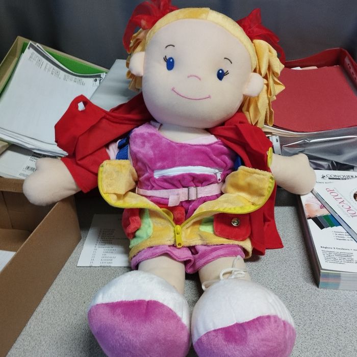 Maxi poupée d'apprentissage EMMA