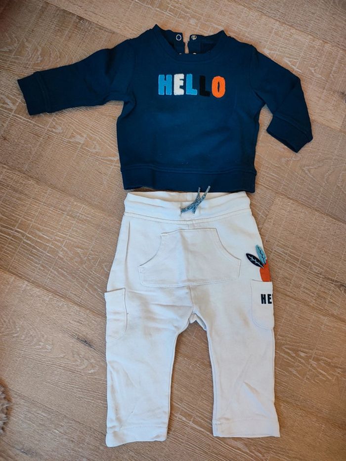 Ensemble pull pantalon Kiabi 12 mois