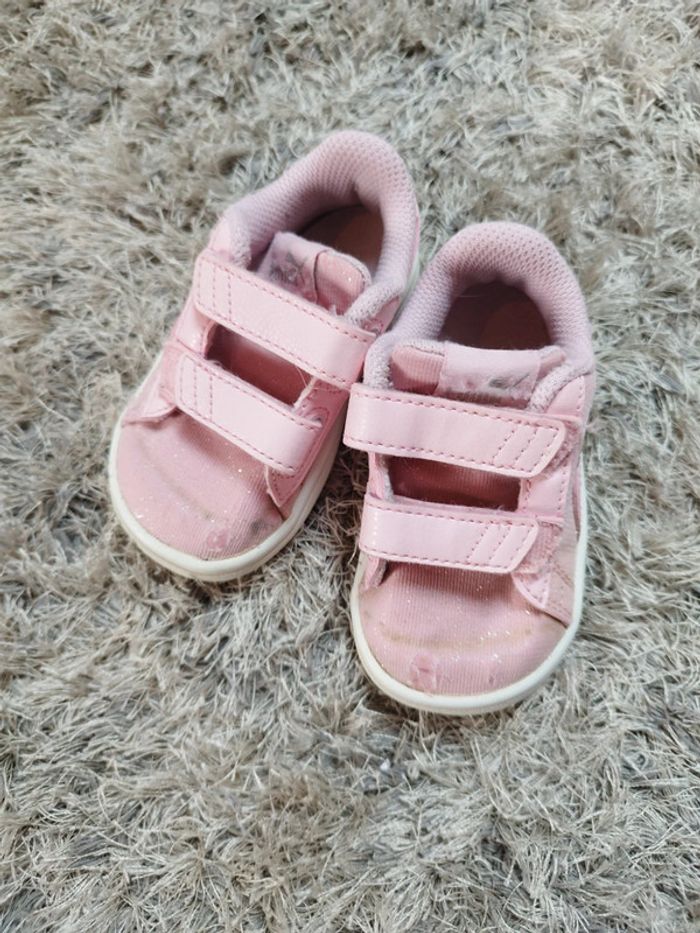 Basket rose bébé fille pointure 20 paillettes - photo numéro 2