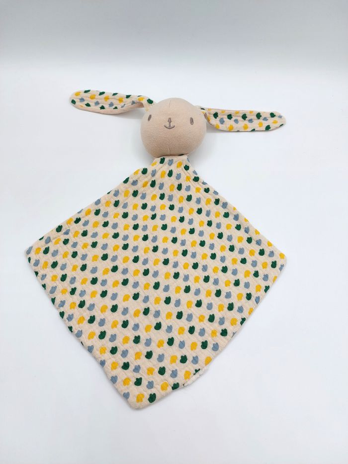Doudou plat lapin tissu beige Bébé KLORANE lange fleurs jaune vert
