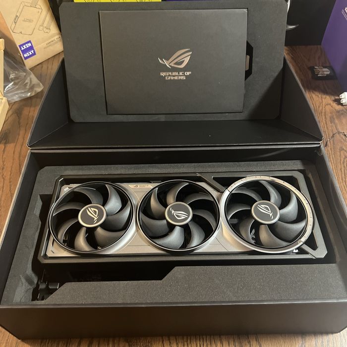 ASUS ROG Astral GeForce RTX 5080 16 Go GDDR7 OC Edition - photo numéro 3