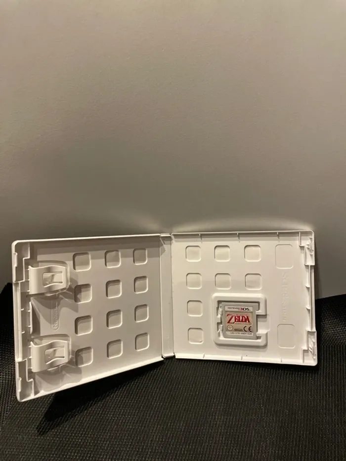 Jeu the legend of Zelda ocarina of Time 3D Nintendo 3DS officiel - photo numéro 3