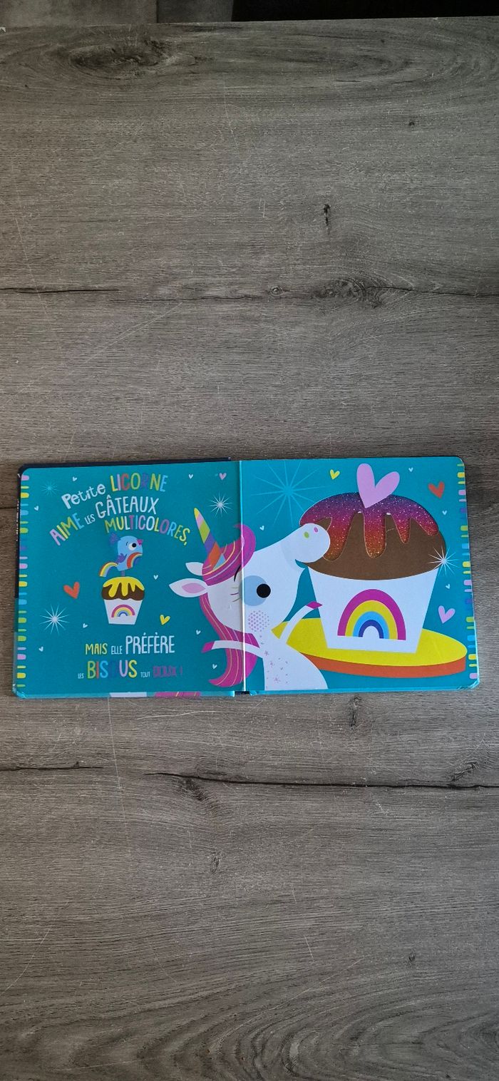 Livre à toucher : Petite licorne 🦄 - photo numéro 2