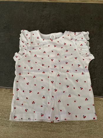 t-shirt kiabi 6 mois comme neuf