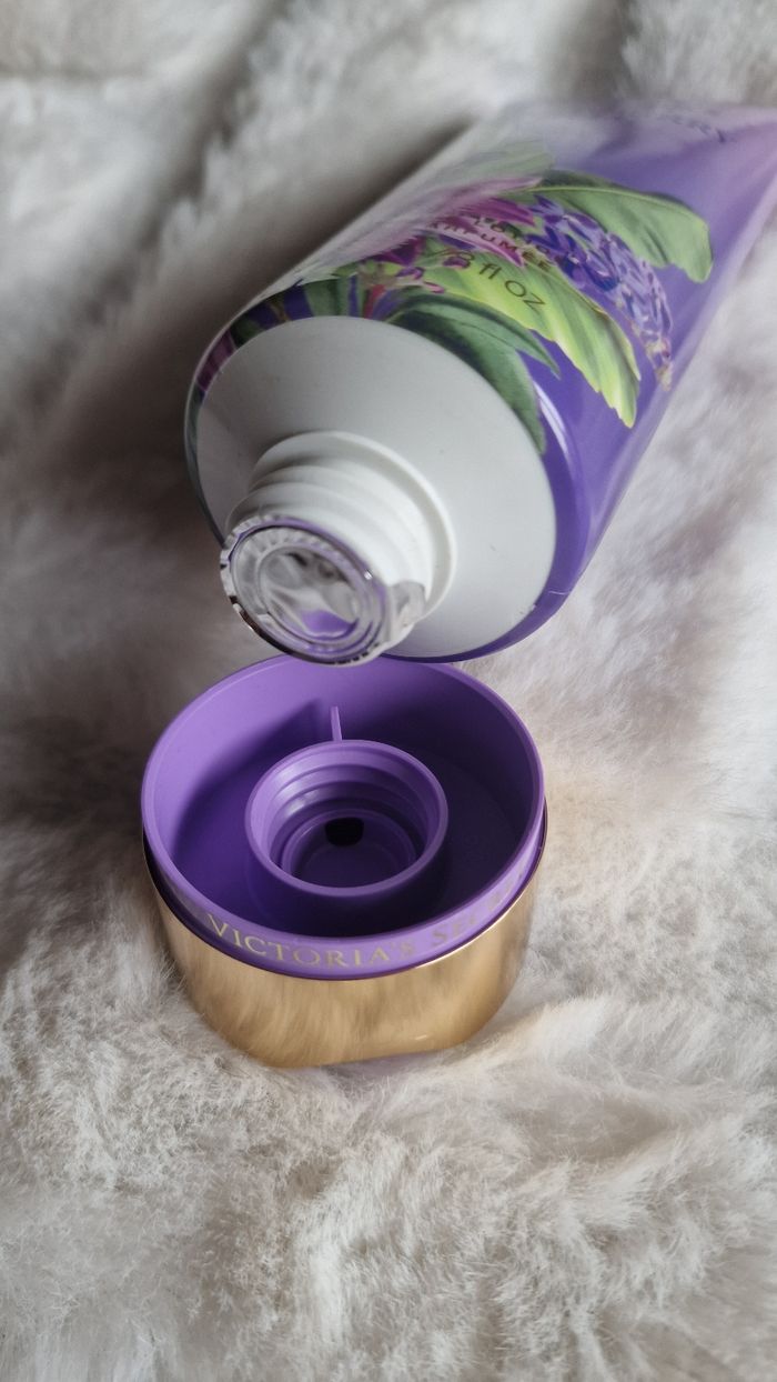 Blackberry Bite Lait Parfumé Corps Victoria's Secret - photo numéro 6