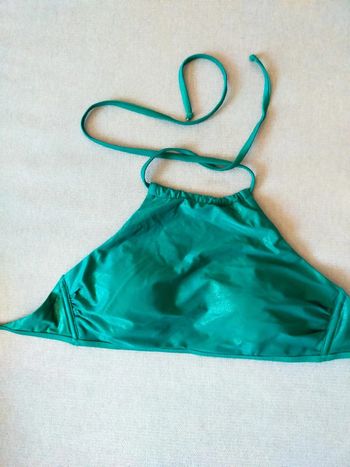 Haut de bikini vert émeraude – Dos nu – Taille 80 (équiv. 90B / 36-38)