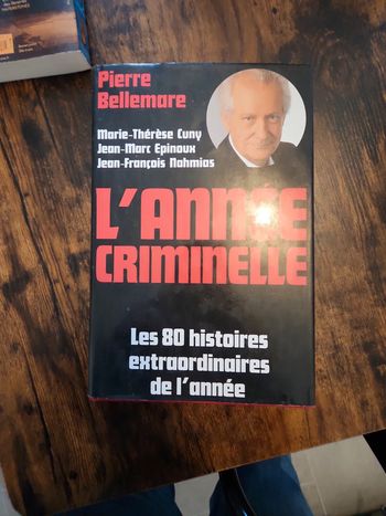 Livre : L'année criminelle