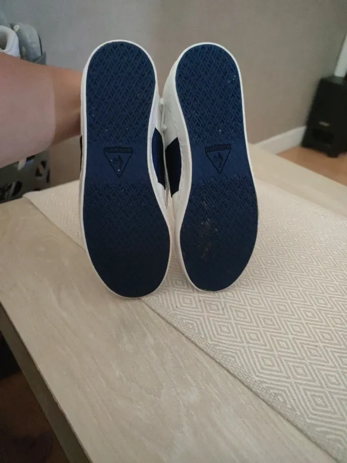 Basket Le coq sportif blanche et bleu marine pointure 38 - photo numéro 4