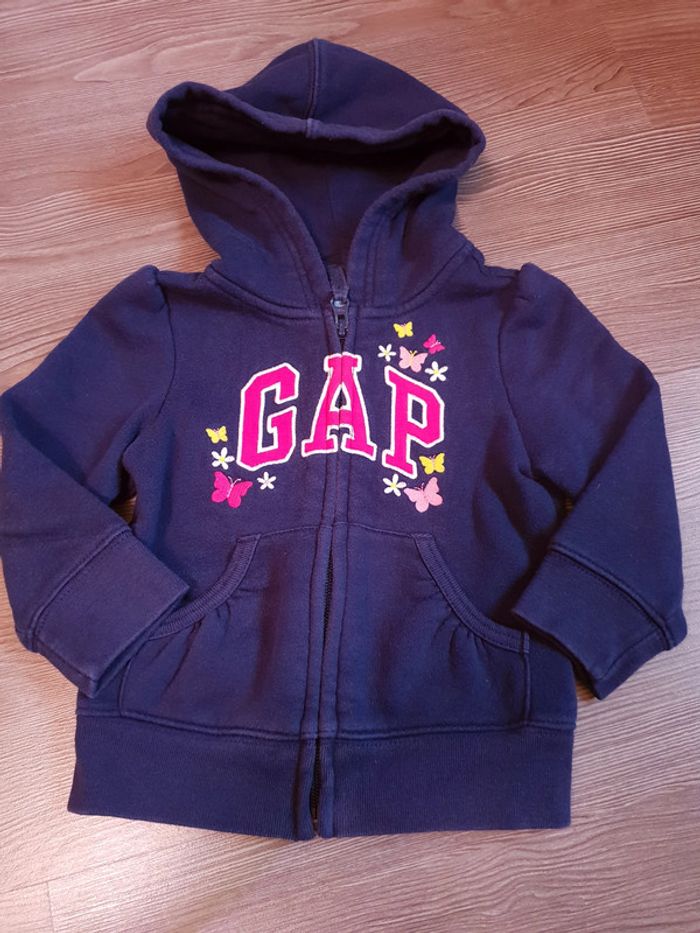 Gilet à capuche GAP taille 18 mois