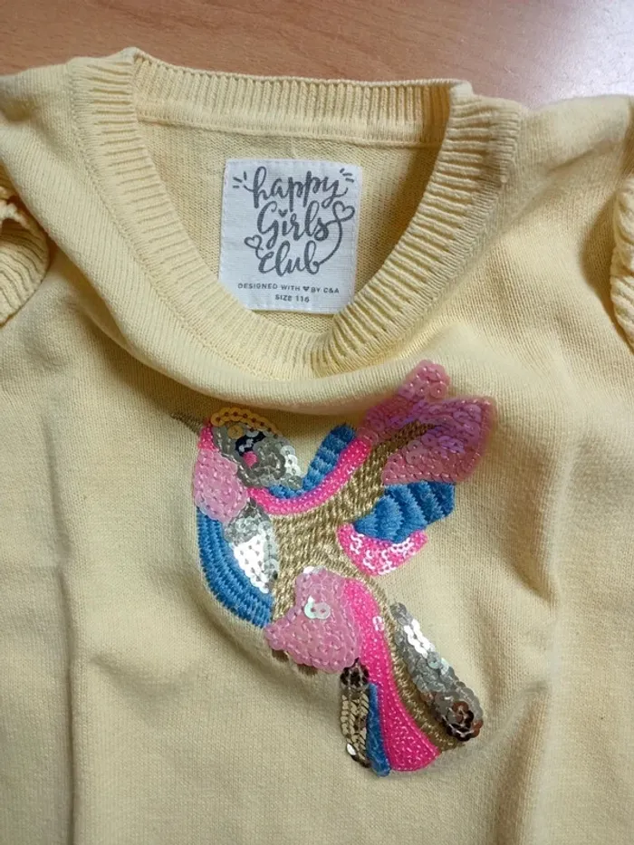 Pull jaune 6 ans - photo numéro 2