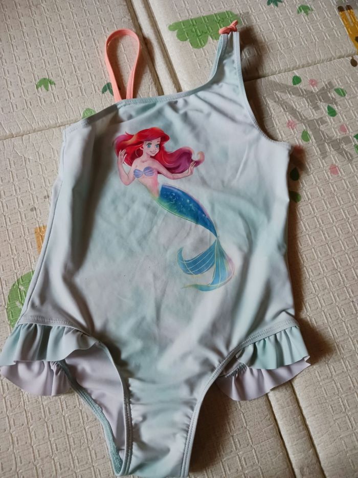 Lot vêtements fille 10 ans - photo numéro 4