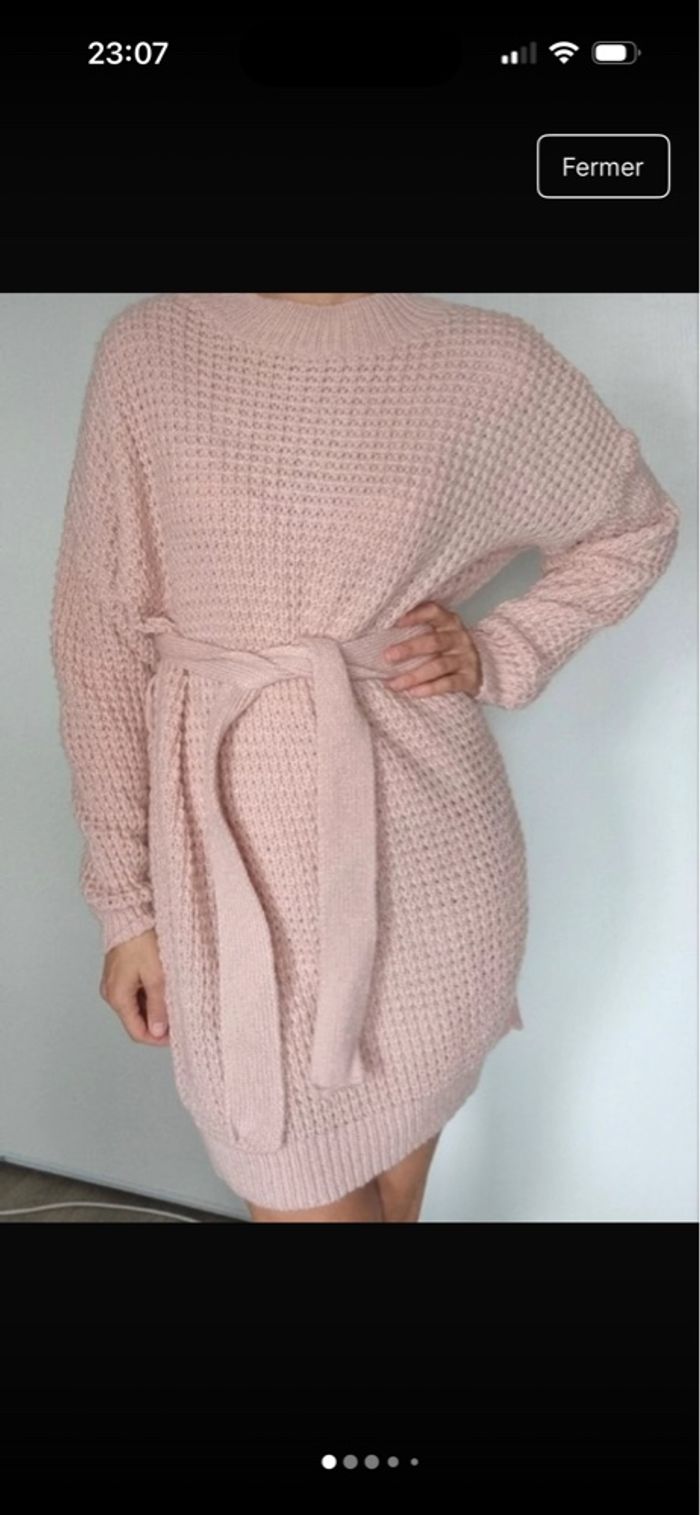 Robe pull rose