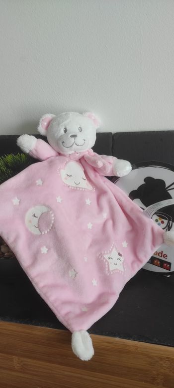 Doudou plat Ours blanc rose lune nuage étoiles luminescent nicotoy écharpe Gris