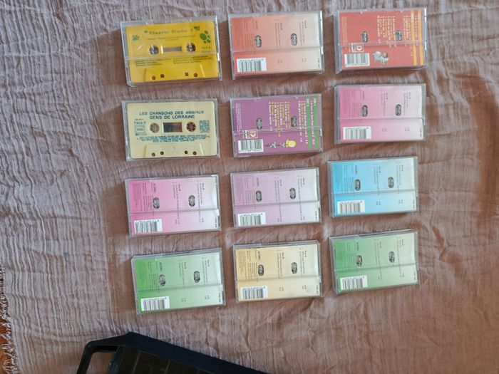 Lot d de 12 anciennes cassettes audio contes pour enfants - photo numéro 2