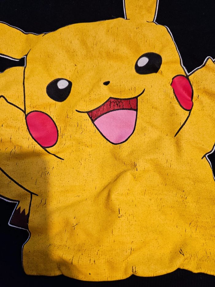 Pull pikatchu - photo numéro 2