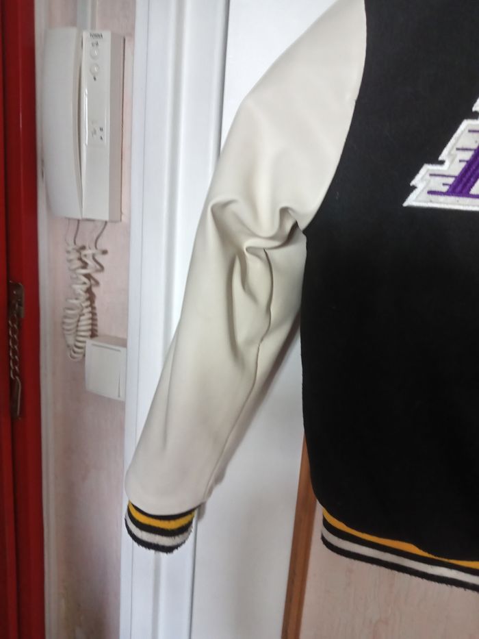 Blouson Lakers Los Angeles NBA taille 8 ans - photo numéro 4