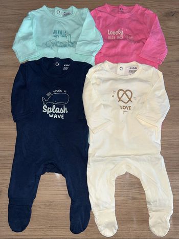 Lot de 4 pyjamas, bébé, 1 mois