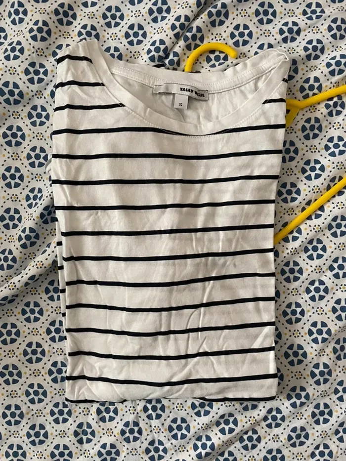 Tee shirt