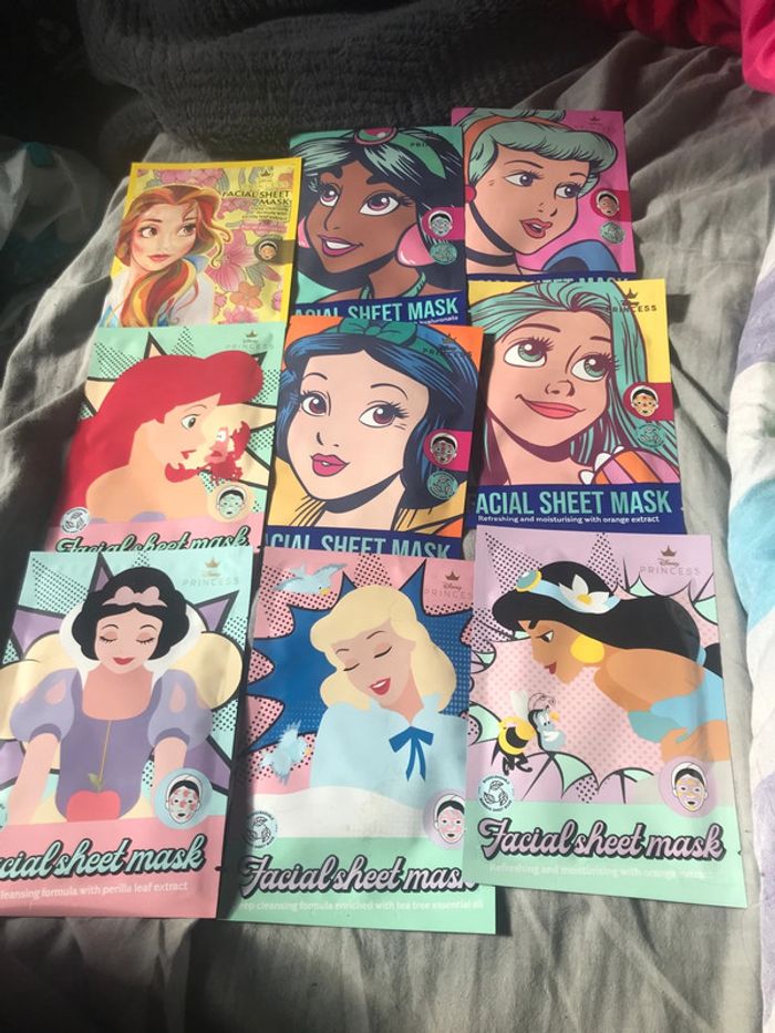 Lot de 9 masques princesses Disney