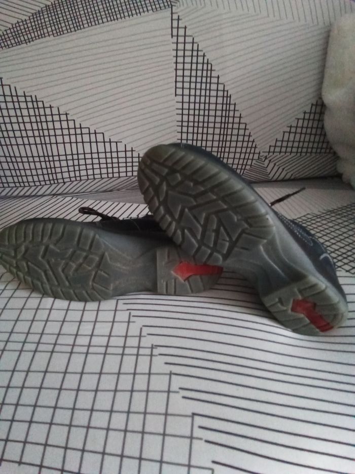 Chaussures securite T 41 Exena - photo numéro 4