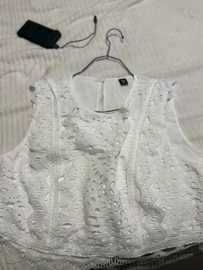Top broderie - photo numéro 3