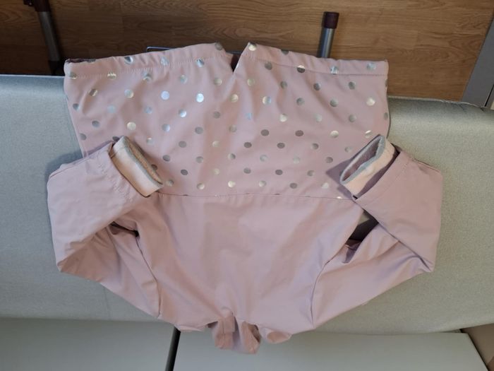 Beau blouson coupe-vent/pluie fille Okaïdi 4 ans rose/argenté très bon état - photo numéro 4