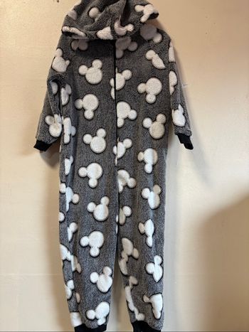 Sur pyjama garçon taille 104/110