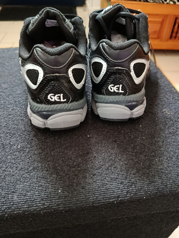 Asics - photo numéro 4