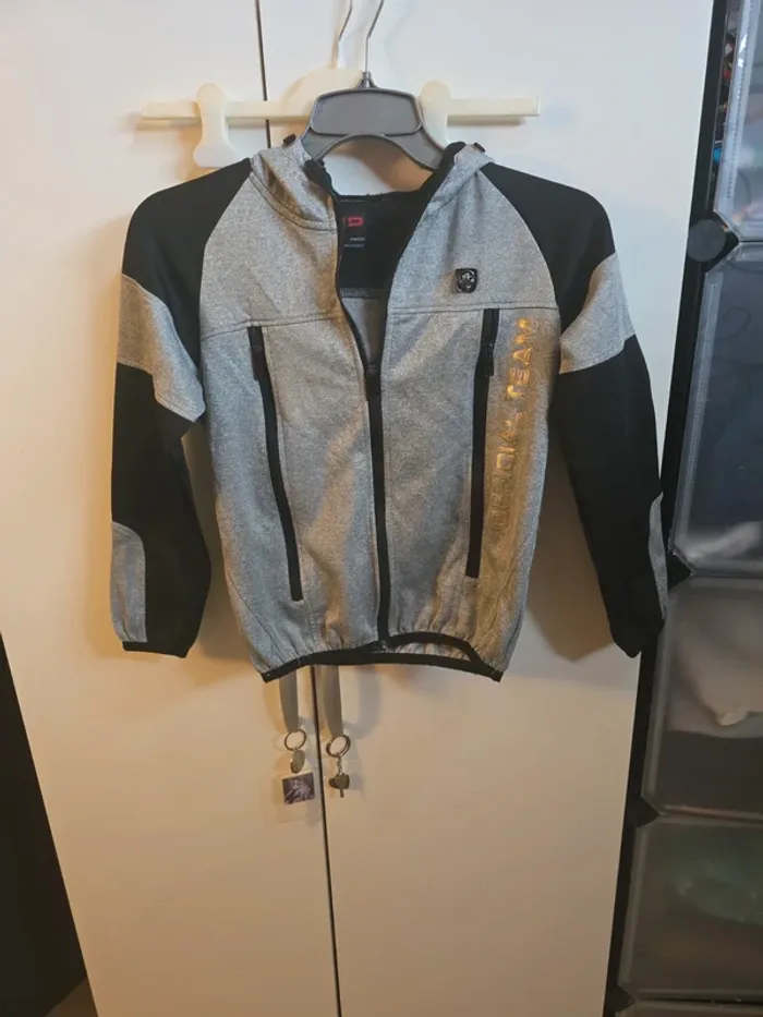 Veste capuche