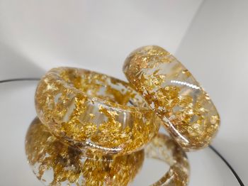 Bijoux en résine doré et argenté pour soirée