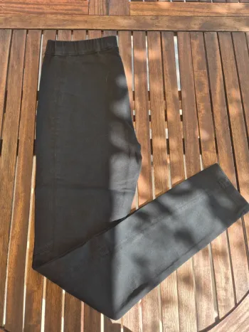 Pantalon noir taille elastique T.38