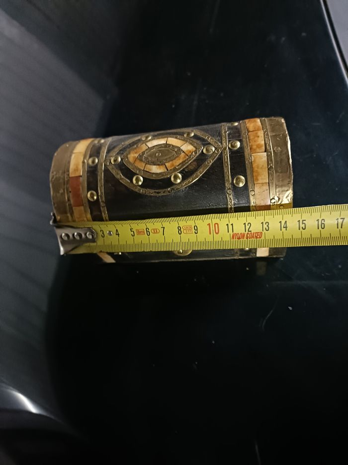 Une petite boîte. - photo numéro 3