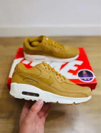 Nike Air Max 90 Flax Sail Caramel Taille 38.5