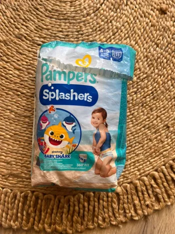 Couches de bain Pampers 9-15kg