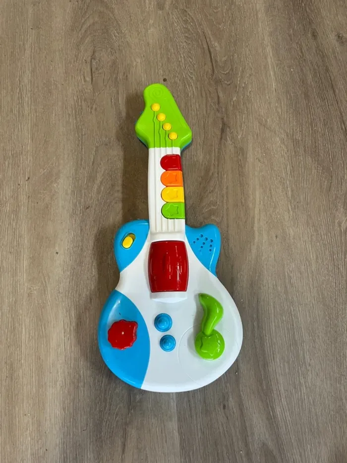 🎸 Guitare sonore pour enfant – Jeu éducatif et amusant 🎶