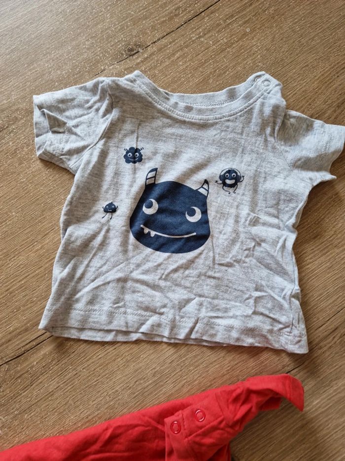 Lot de 4 tee shirts 9 mois - photo numéro 8