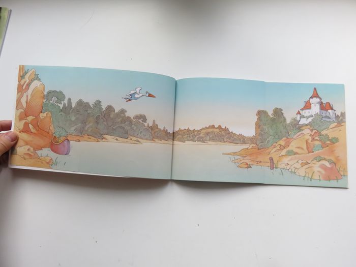Album 6 à 8 ans : L'ogre, le loup, la petite fille et le gâteau (Philippe Corentin - L'École des Loi - photo numéro 3