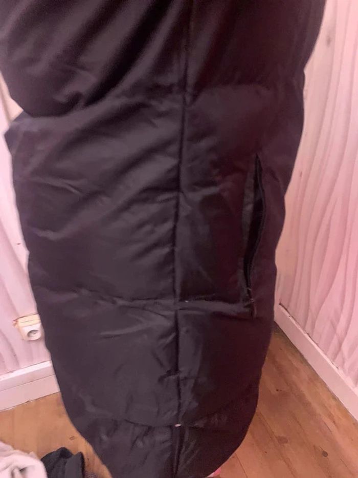 Très jolie doudoune noir - photo numéro 4