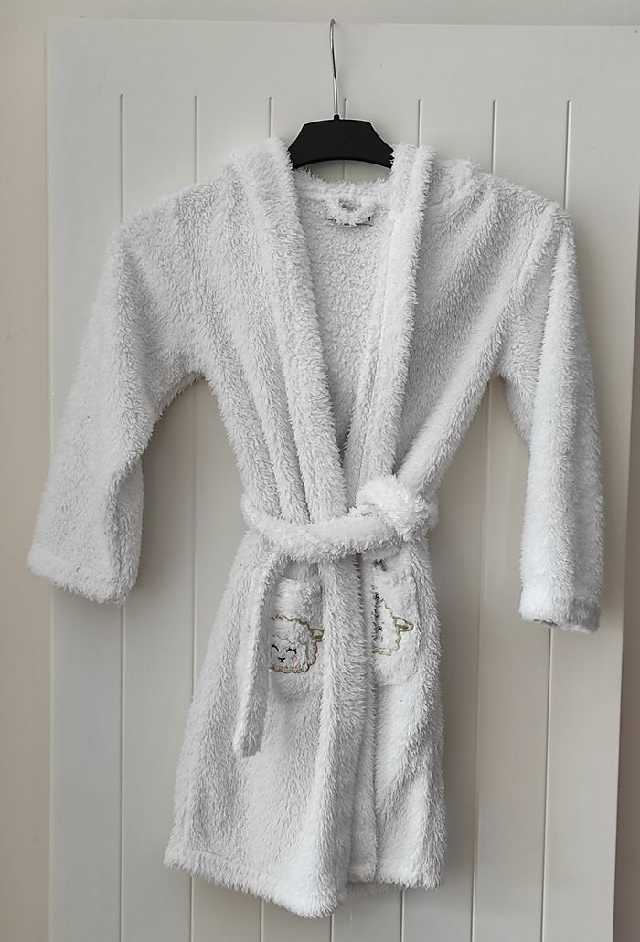 🌸 Robe de chambre fille 6 ans mouton – douce et adorable - photo numéro 2