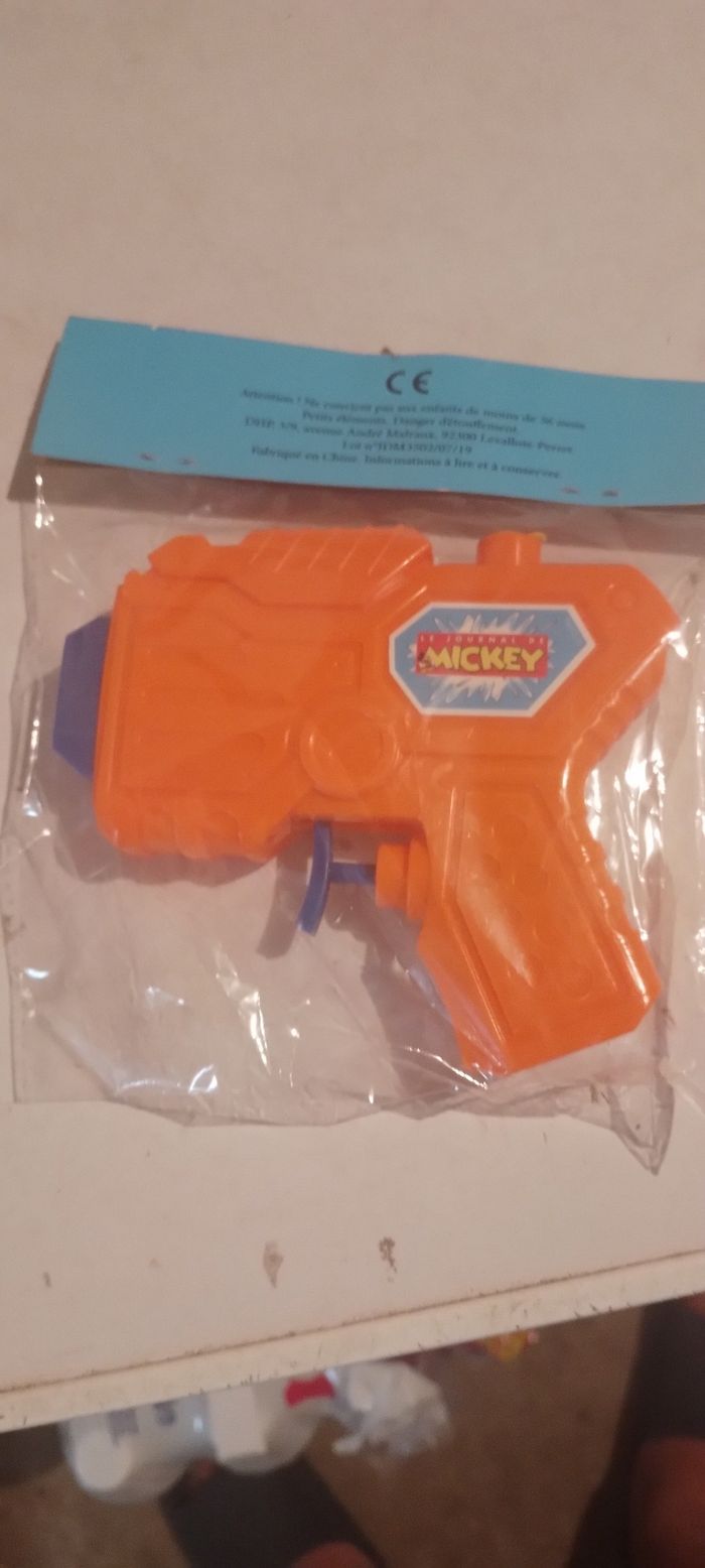 pistolet à eau Mickey nzuf 12×12cm - photo numéro 2