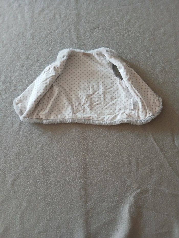 Gilet sans manche 9 mois - photo numéro 2