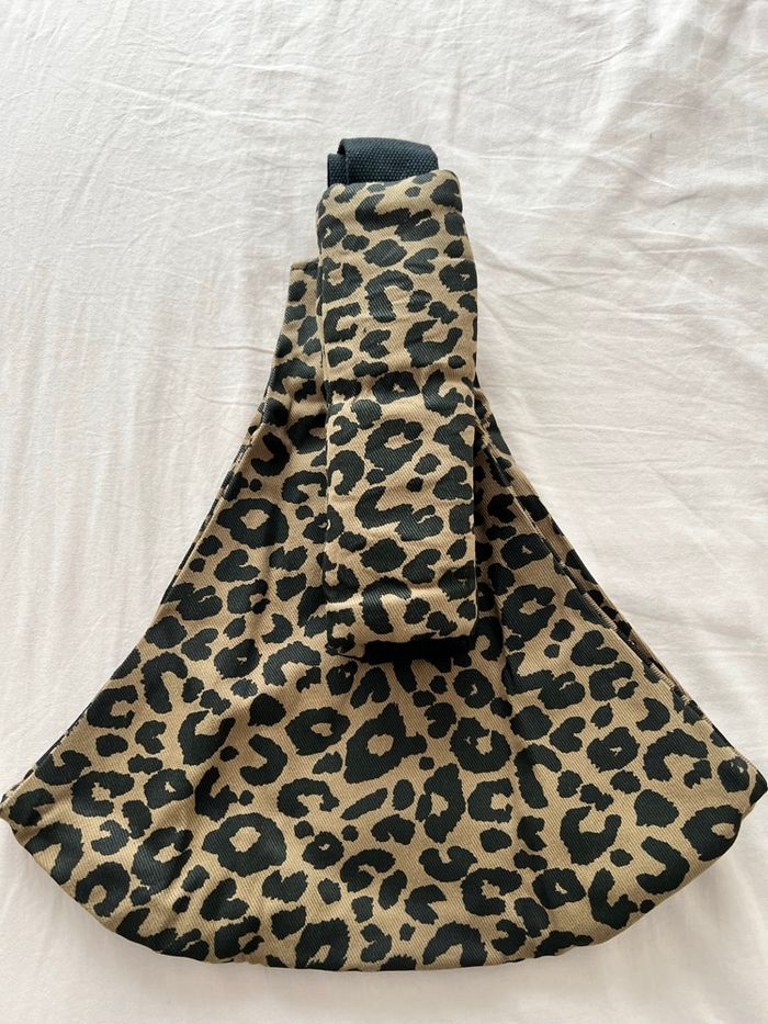 Porte bébé sur le côté - photo numéro 3