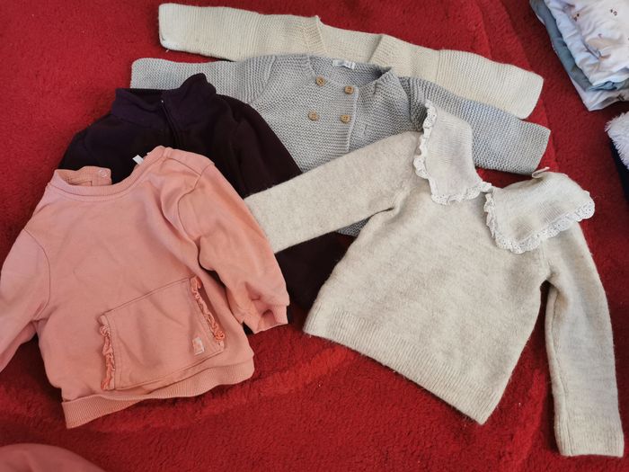 Lot vêtements fille 9 mois - photo numéro 8