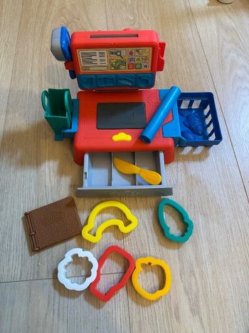 Caisse enregistreuse pate a modeler
