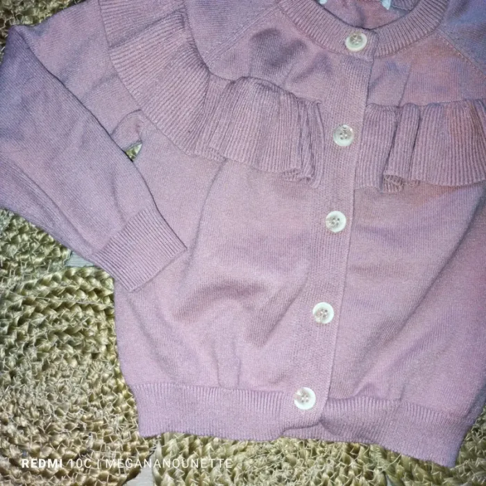 🌸👧 Gilet cardigan à volants – Rose poudré – 4 ans / 104 cm – Collection 2025 - photo numéro 5