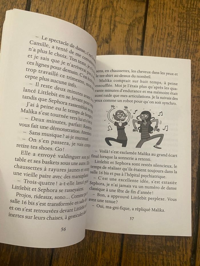 Lot 2 livres poches Vive la 5e !  De Ségolène Valente - photo numéro 6